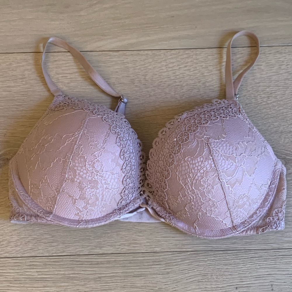 Victoria’s Secret Bombshell bra 34B